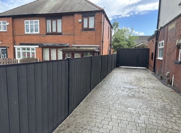 Anthracite Composite Driveway Fencing & Gate